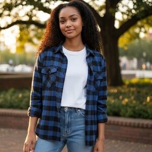 Mixfeer women’s blue and black plaid flannel